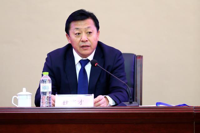 开云入口-足协传达两会精神 杜兆才：汲取近期腐败案件教训